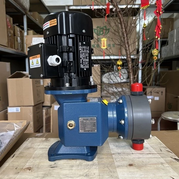 Bơm định lượng hóa chất H2SO4 98% 170 lít/h nên chọn loại nào để đảm bảo an toàn và độ bền cao?