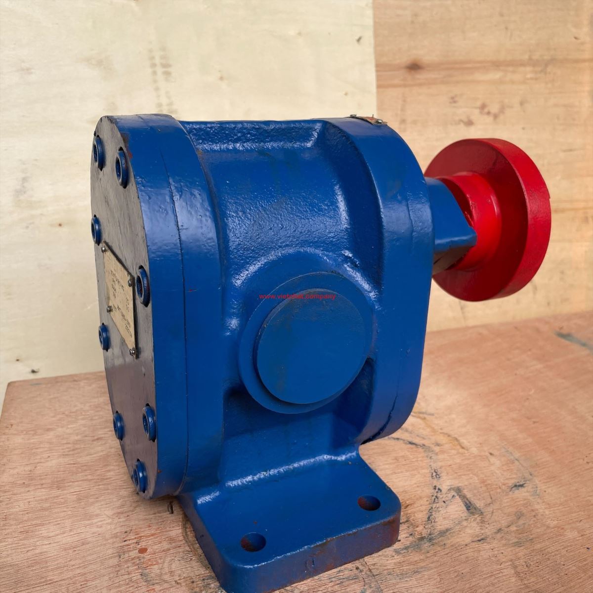 bom-banh-rang-2cy7-5-25ms-tai-vung-tau-hang-san-kho-gia-tot-1